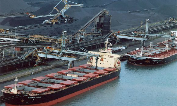 Перевозки каменного угля через порты в 2017 году выросли на 10,9%